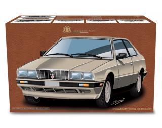 Maserati 2.0 Biturbo 1982-83 Dark Aquamarine Metallizzato Blue scuro Laudoracing 1:18 Resinemodell (Türen, Motorhaube... nicht zu öffnen!)